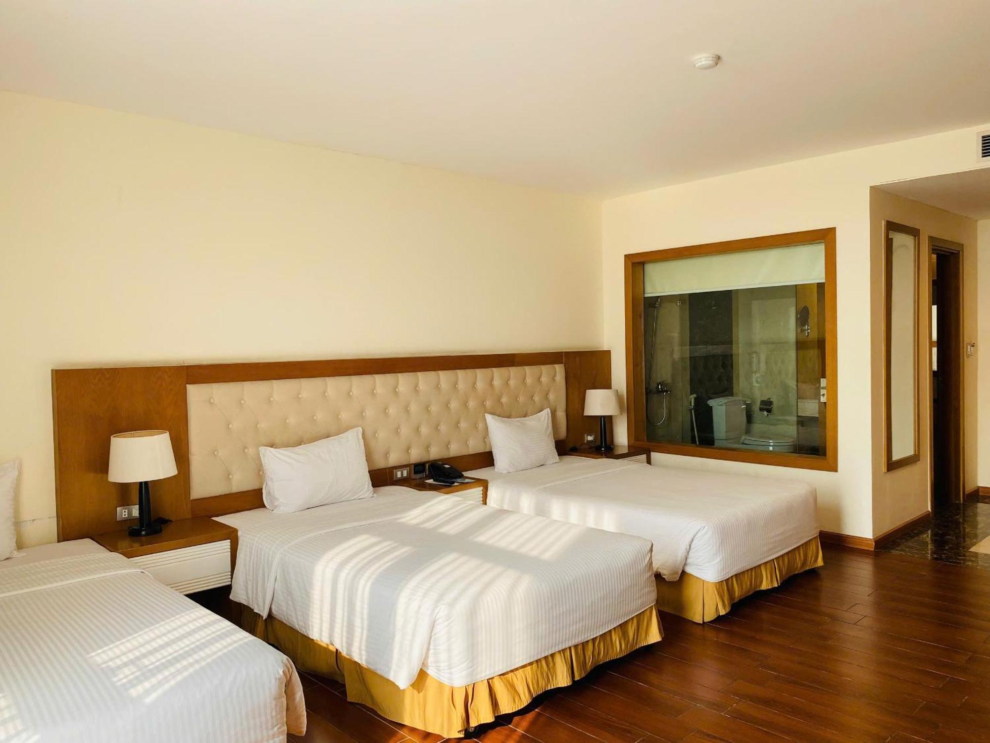 Muong Thanh Cua Dong Hotel Vinh Esterno foto