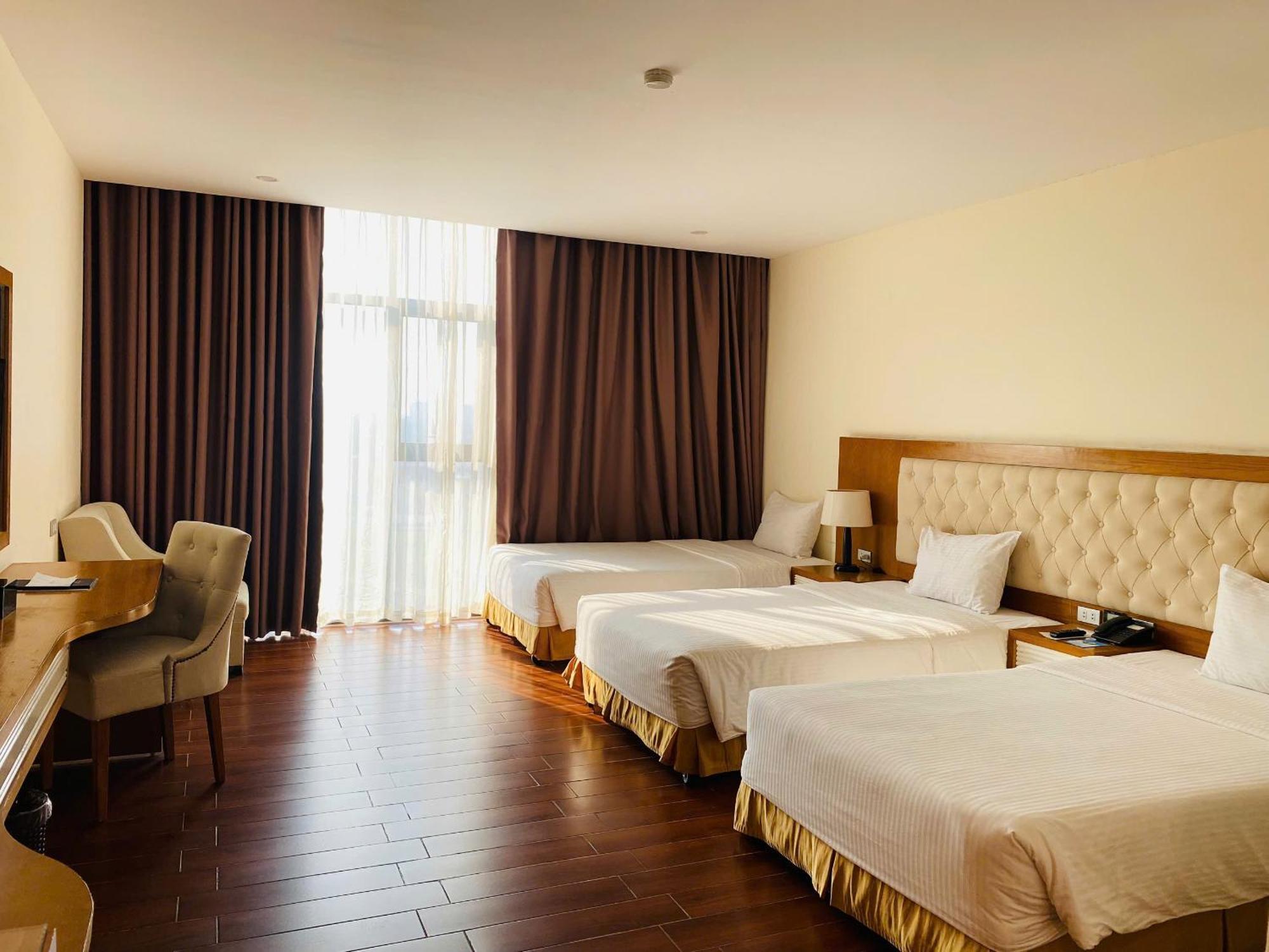 Muong Thanh Cua Dong Hotel Vinh Esterno foto